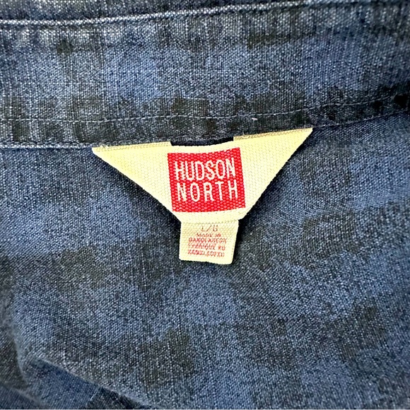 Men’s checkered button up - size large - Picture 3 of 4